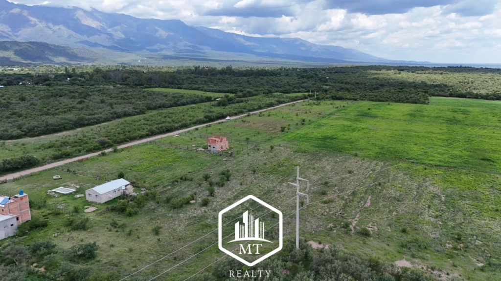 Lote de Terreno en Venta – Villa de Las Rosas, Quebrada de Los Pozos