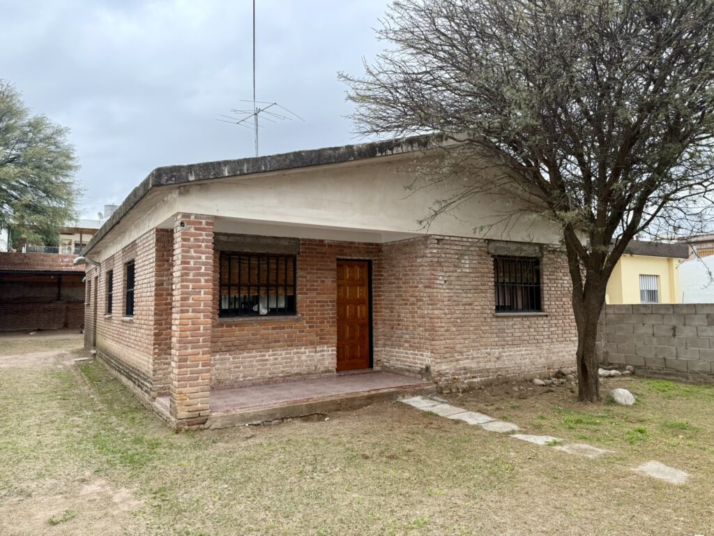 Casa en excelente ubicación – Mina Clavero
